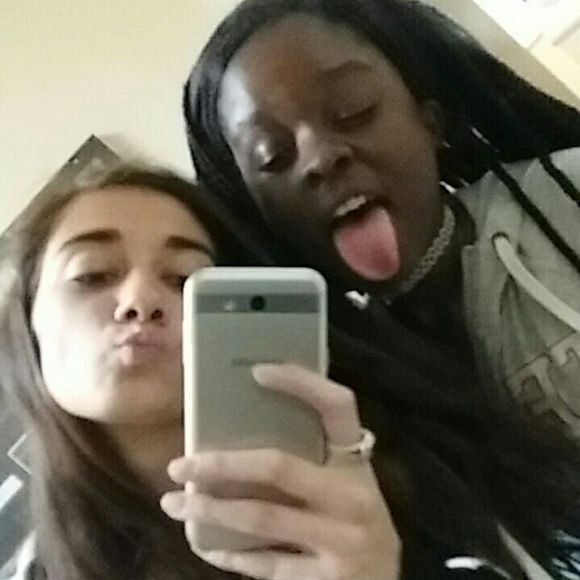 Meet your Posher, Adela - Picture 1 of 1